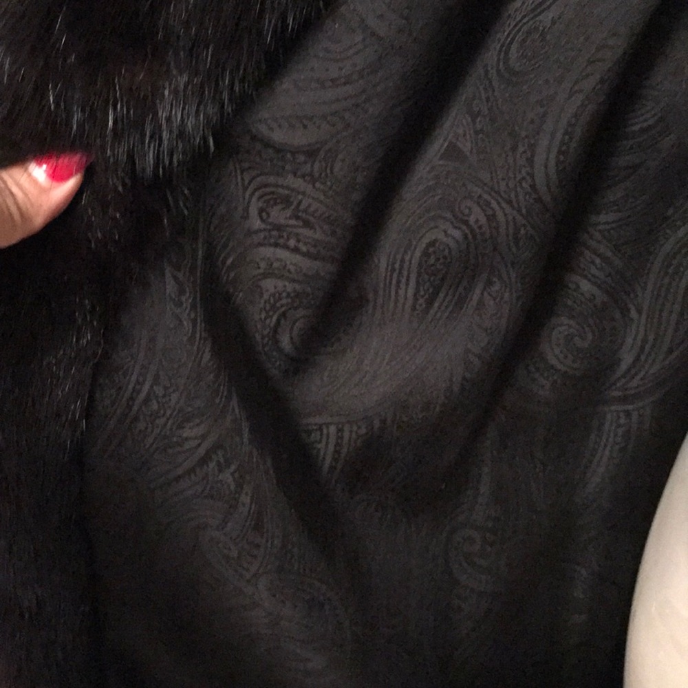 Mink - Picture 3 of 8
